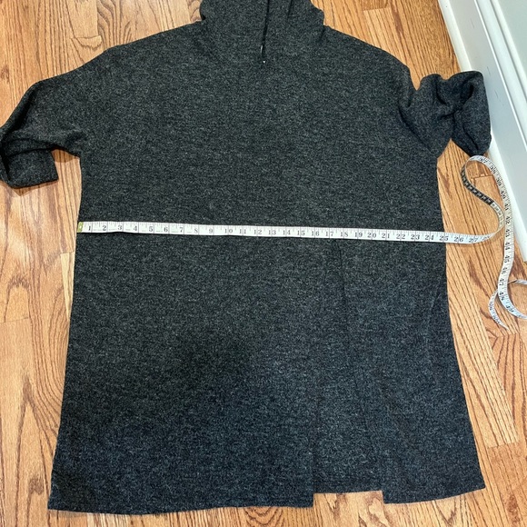 Grey Poncho Hooded Sweater - Picture 6 of 7